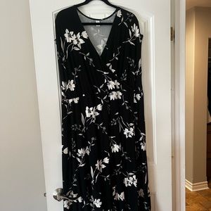 Flower print black and white old navy dress